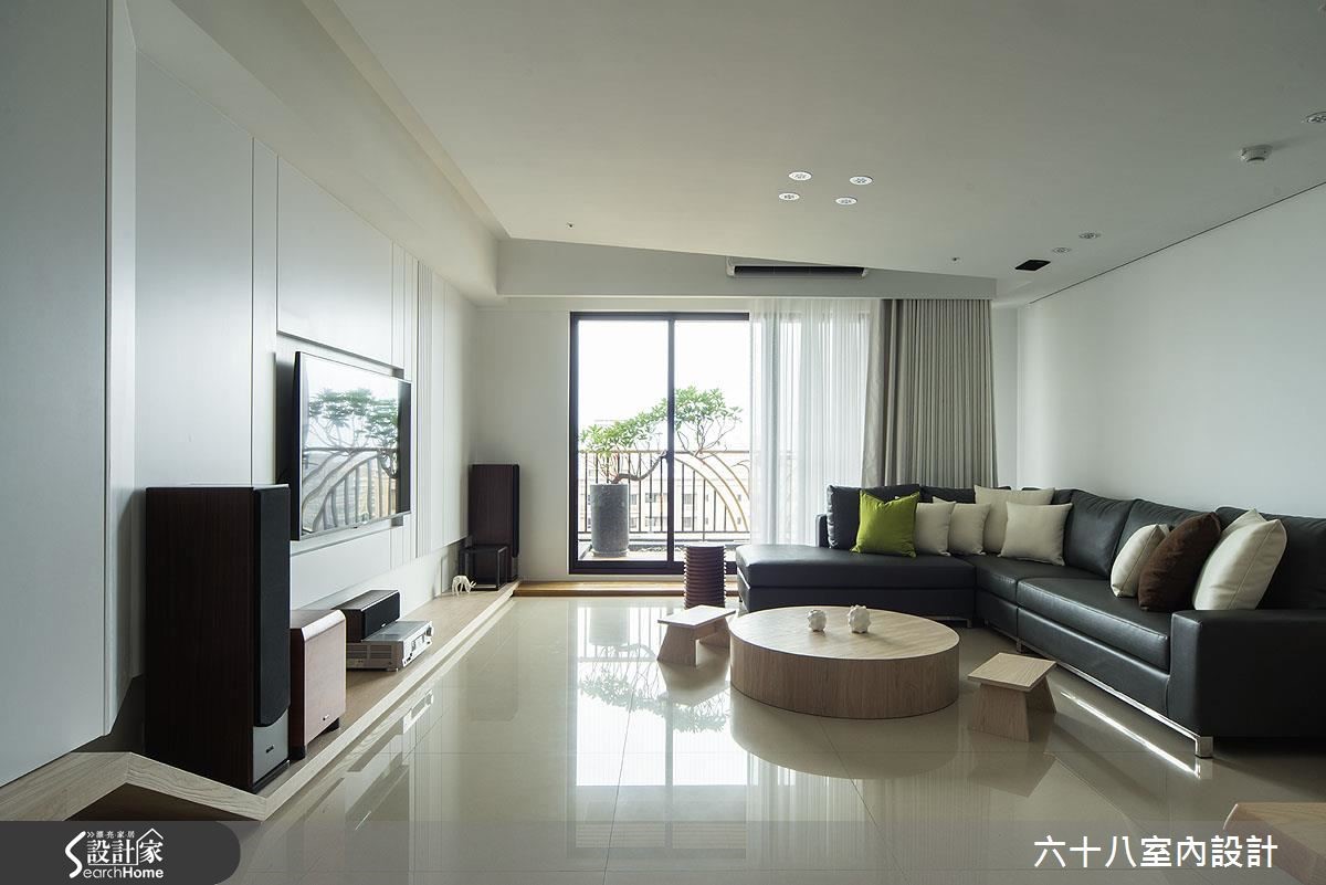 「太初」一詞，恰巧在東西方早期經典皆可見，在《舊約